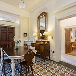 Mariners Hall - Elegant Close To Town Centre