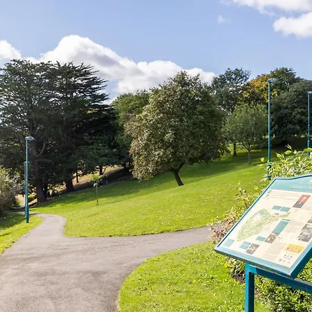 Mariners Hall - Elegant Close To Town Centre 度假居 *