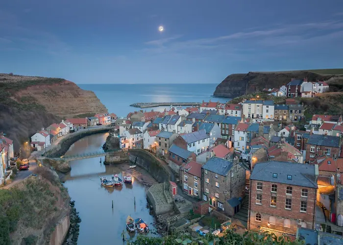 Casa de Férias Mariners Hall - Elegant Close To Town Centre