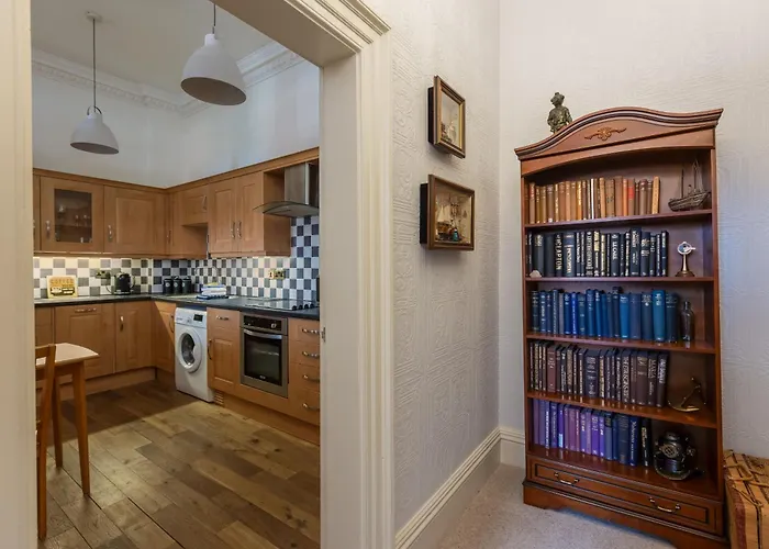 Casa de Férias Mariners Hall - Elegant Close To Town Centre