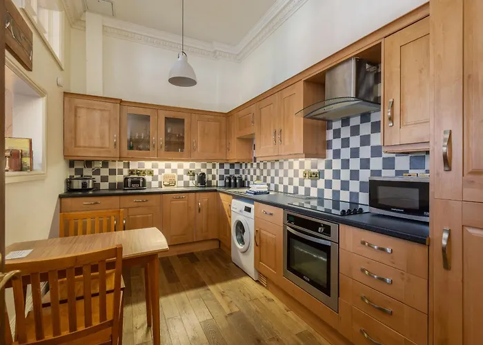 Mariners Hall - Elegant Close To Town Centre * Whitby